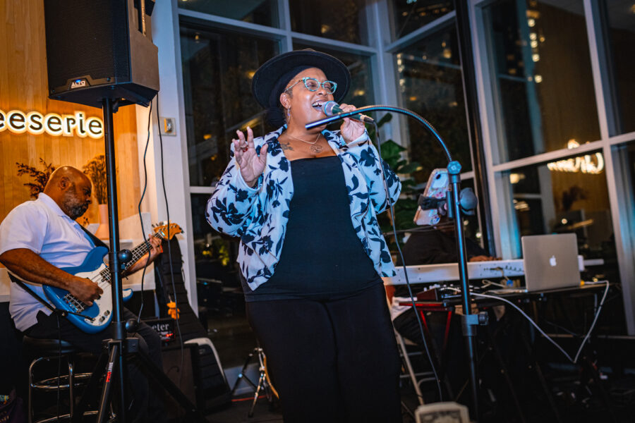 Tramaine Artemis singing in Cafe Cheeserie