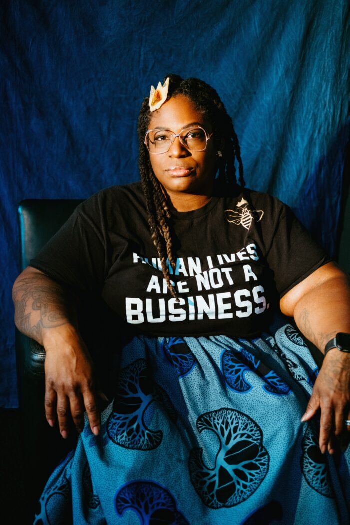 Headshot of artist Elisheba Mrozik.