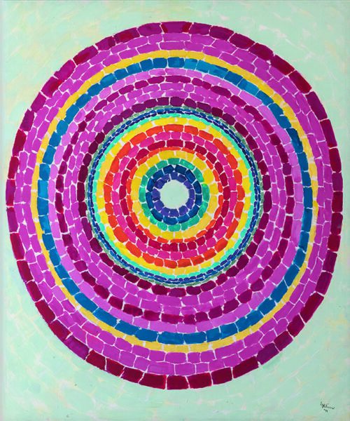 Concentric rings of red, pink, yellow, blue and purple dabs of paint make up a circle to resemble a flower.